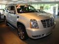 White Diamond - Escalade AWD Photo No. 3