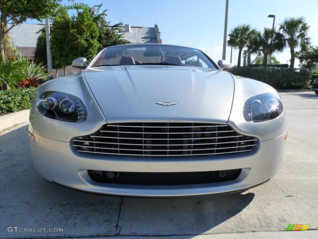 2011 V8 Vantage Roadster - Lightning Silver / Chancellor Red photo #2