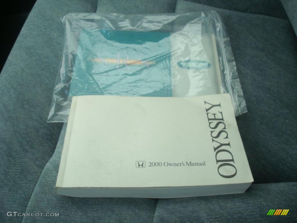 2000 Odyssey EX - Taffeta White / Quartz photo #24