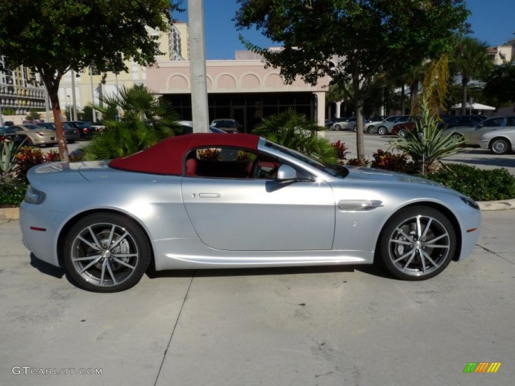 2011 V8 Vantage Roadster - Lightning Silver / Chancellor Red photo #8