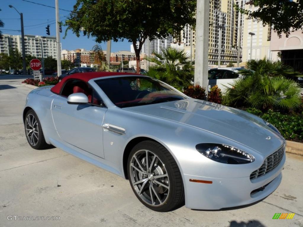 Lightning Silver 2011 Aston Martin V8 Vantage Roadster Exterior Photo #37523032