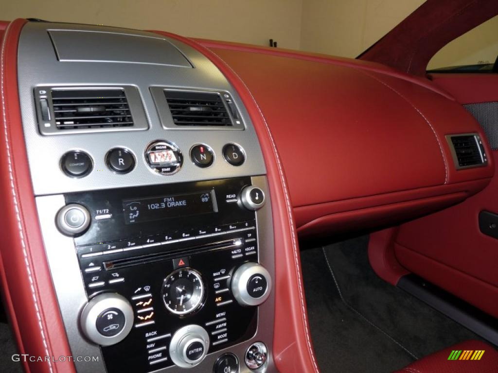 2011 V8 Vantage Roadster - Lightning Silver / Chancellor Red photo #12