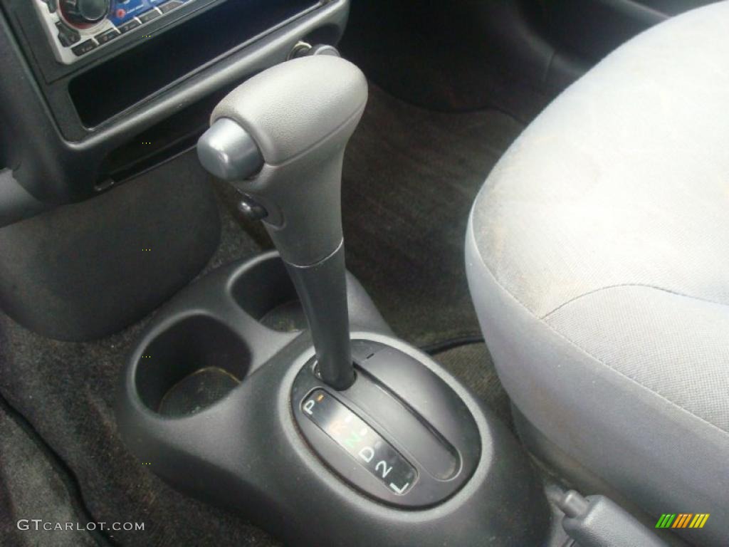 2005 ECHO Sedan - Silver Streak Mica / Dark Charcoal photo #15