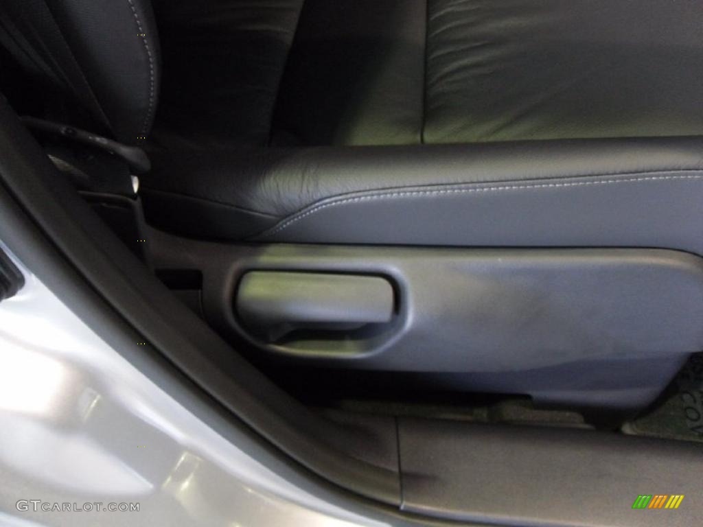 2011 CR-V EX-L - Alabaster Silver Metallic / Black photo #22