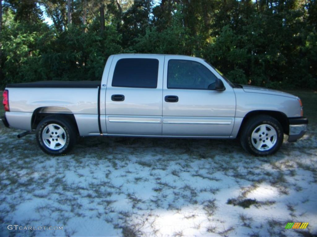 2005 Silverado 1500 LS Crew Cab - Silver Birch Metallic / Dark Charcoal photo #1