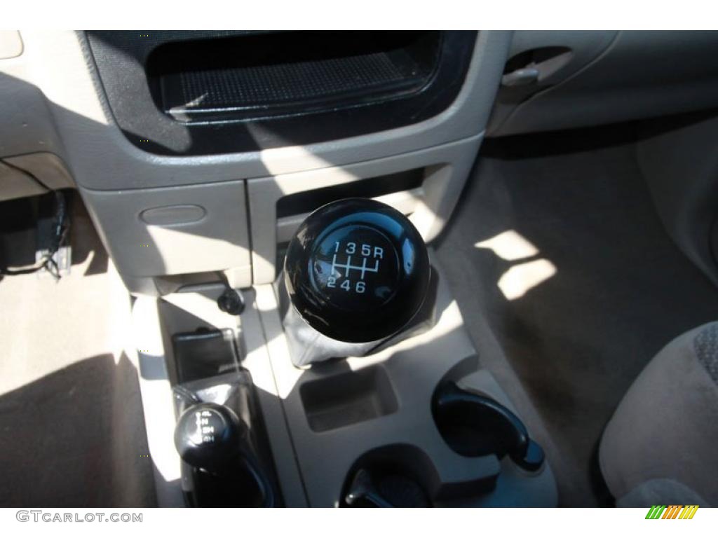 2005 Ram 2500 SLT Quad Cab 4x4 - Flame Red / Taupe photo #20