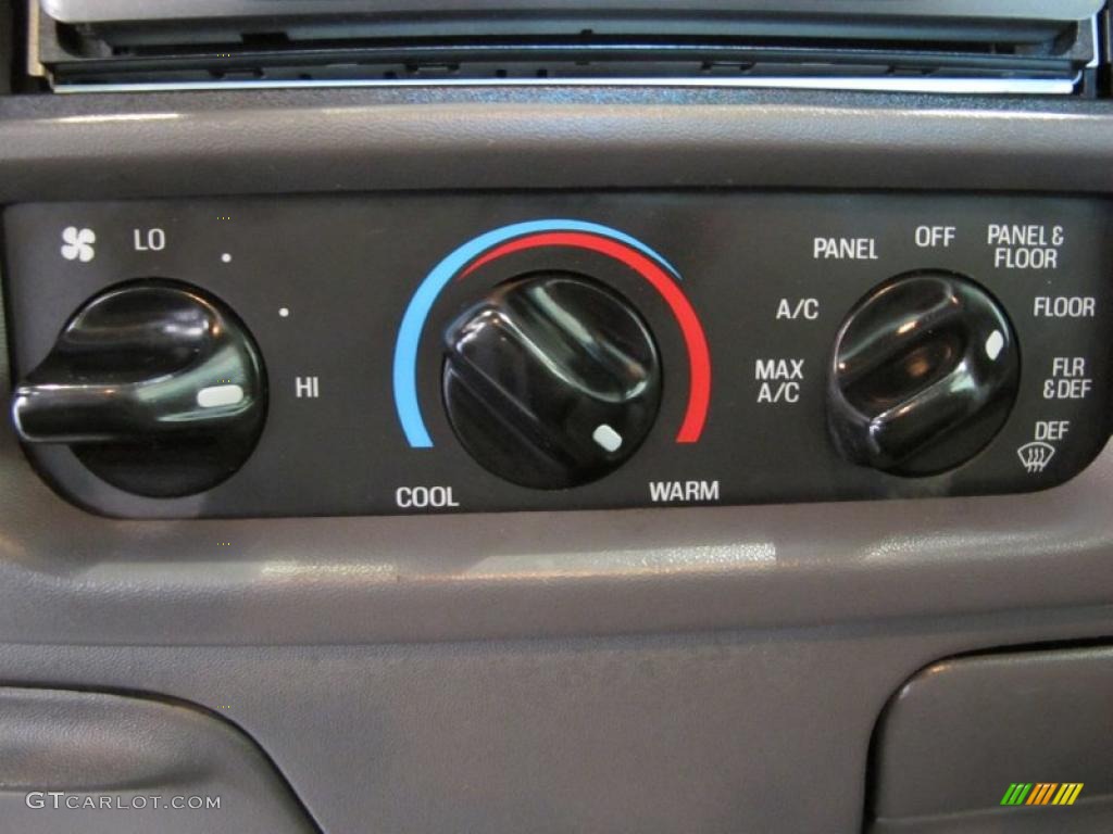 1999 F150 XL Regular Cab - Black / Medium Graphite photo #14