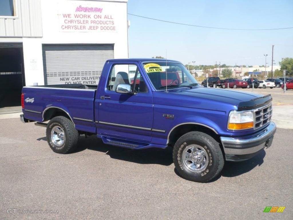 1995 F150 XLT Regular Cab 4x4 - Bright Sapphire Pearl Metallic / Gray photo #3