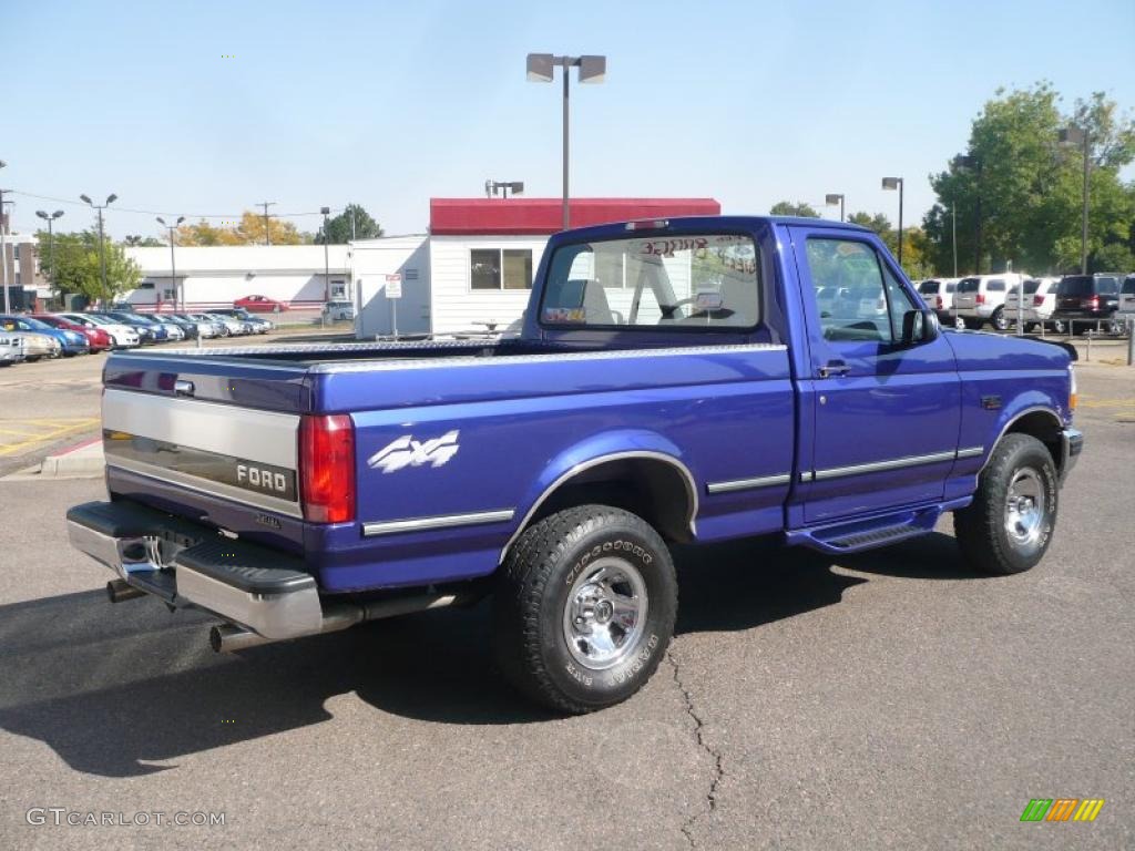 1995 F150 XLT Regular Cab 4x4 - Bright Sapphire Pearl Metallic / Gray photo #4