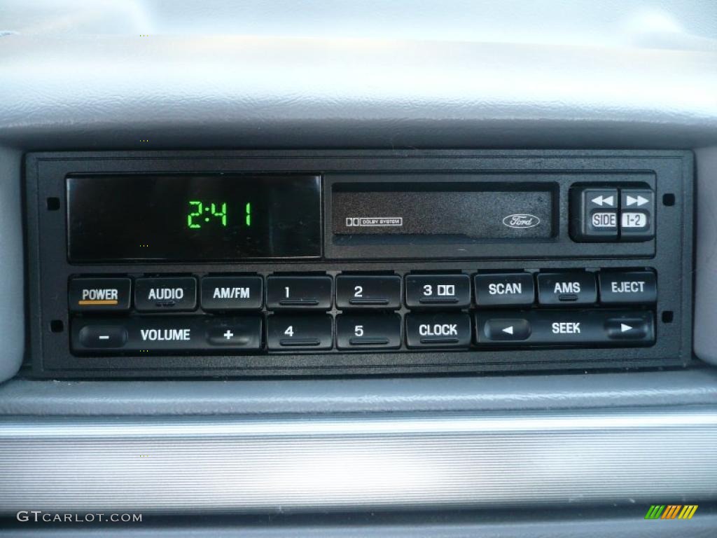 1995 F150 XLT Regular Cab 4x4 - Bright Sapphire Pearl Metallic / Gray photo #19