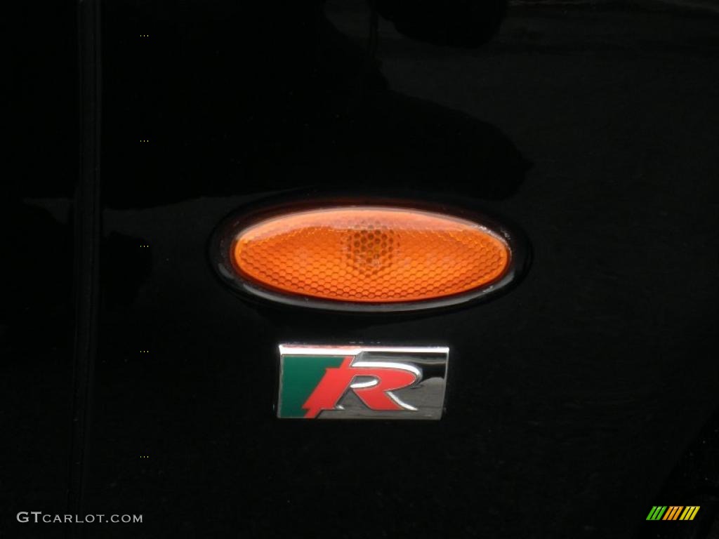 2006 Jaguar S-Type R Marks and Logos Photos