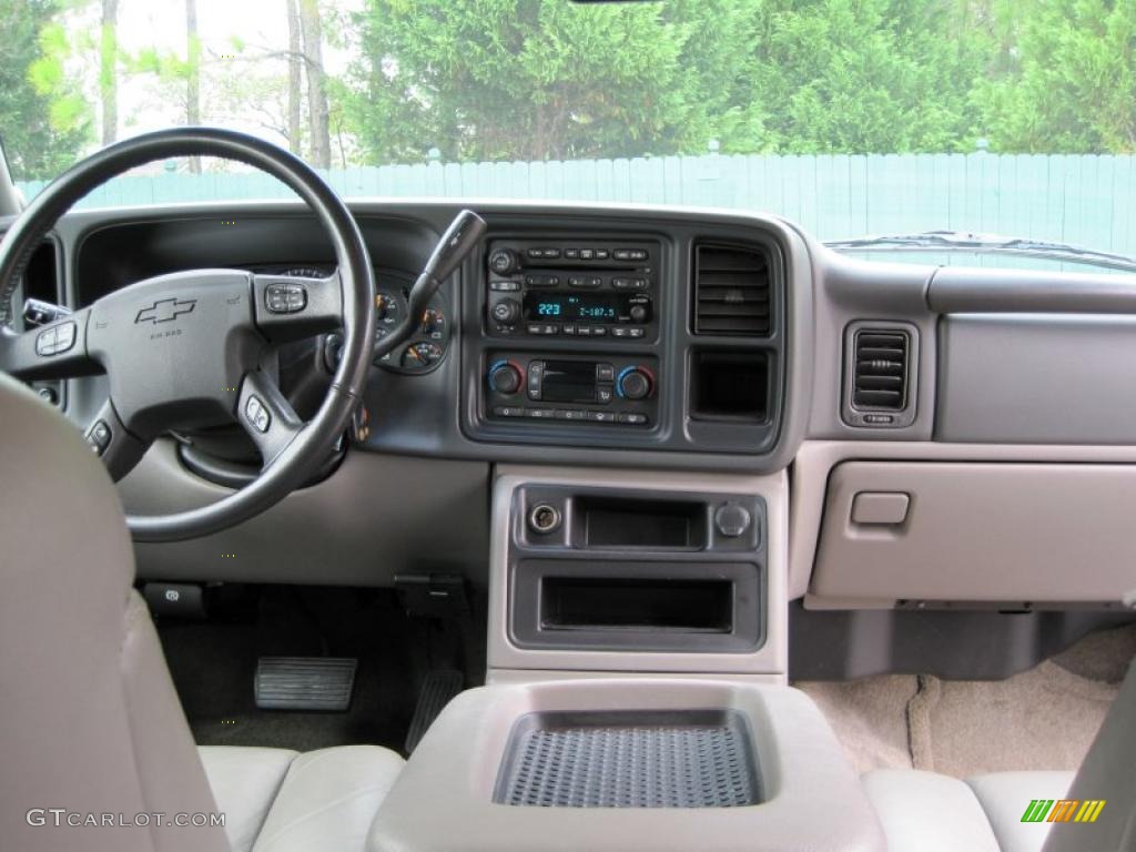 2003 Tahoe LT - Light Pewter Metallic / Tan/Neutral photo #2