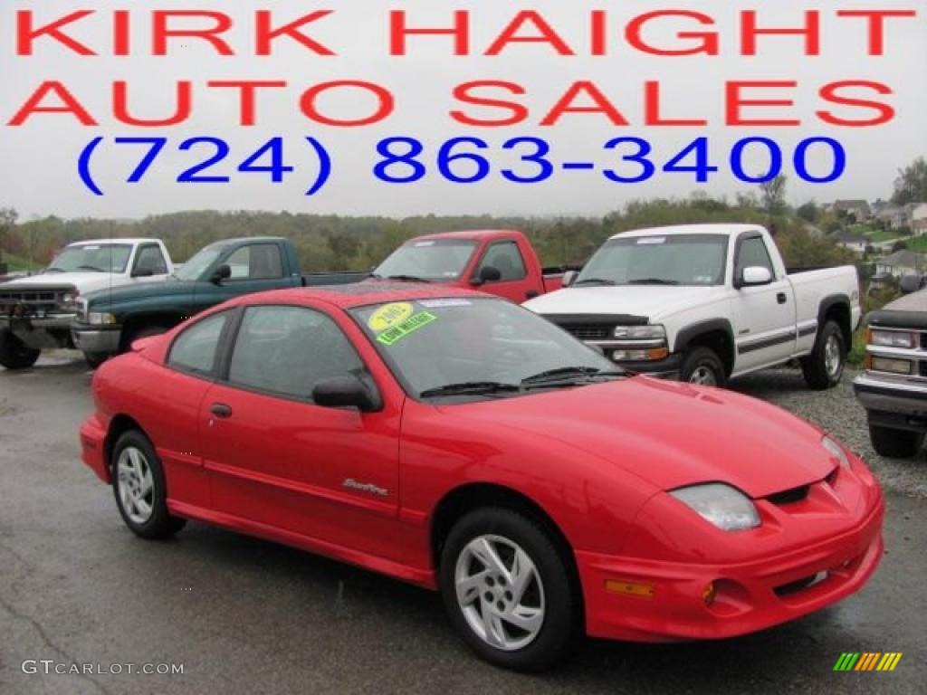 2002 Sunfire SE Coupe - Bright Red / Graphite photo #1