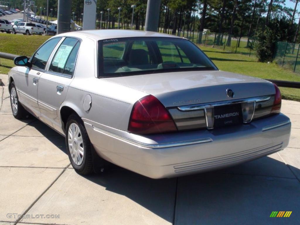 2006 Grand Marquis GS - Silver Birch Metallic / Medium Light Stone photo #7