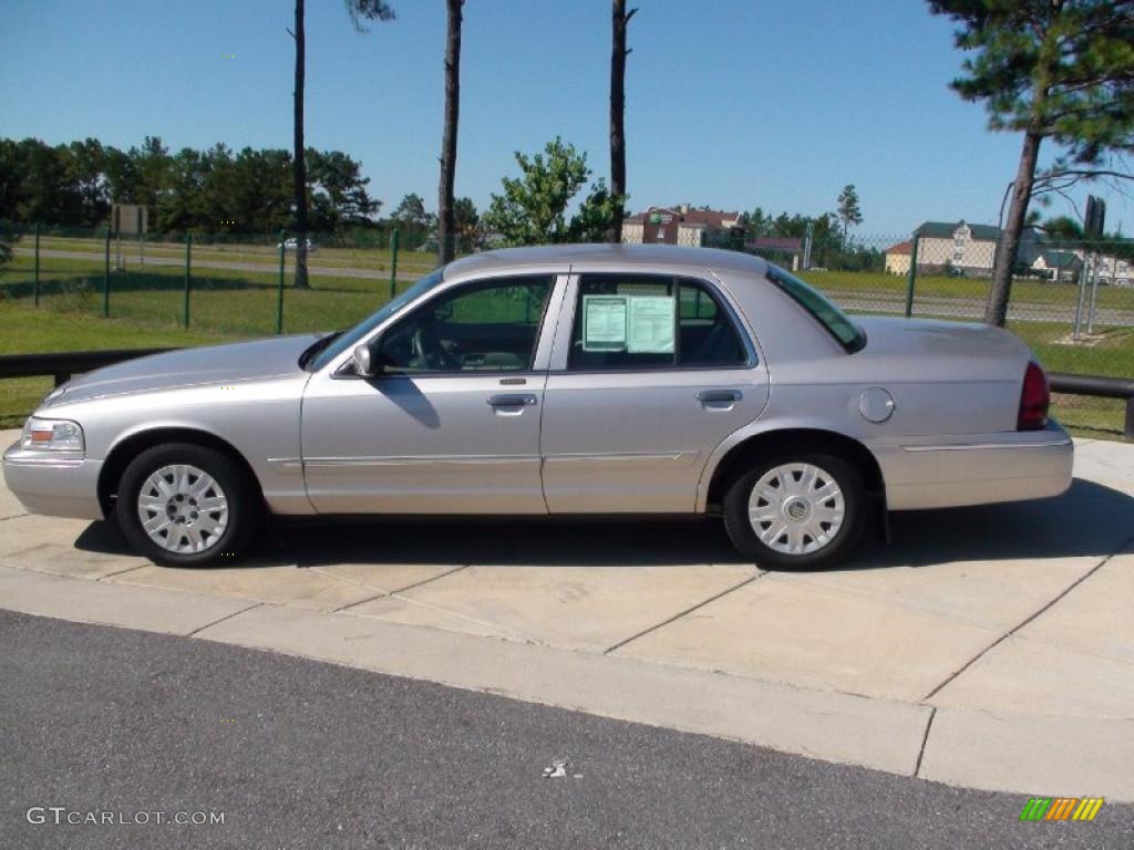 2006 Grand Marquis GS - Silver Birch Metallic / Medium Light Stone photo #8