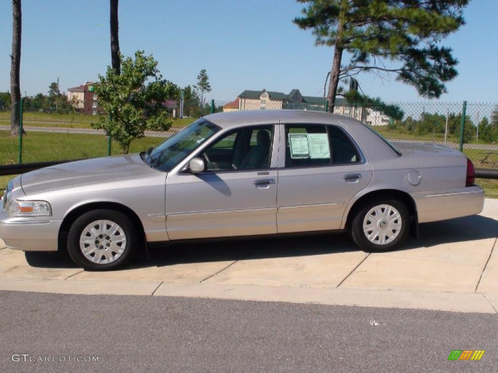 2006 Grand Marquis GS - Silver Birch Metallic / Medium Light Stone photo #9