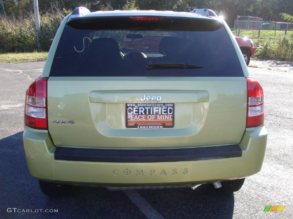 2010 Compass Sport 4x4 - Optic Green Metallic / Dark Slate Gray photo #5