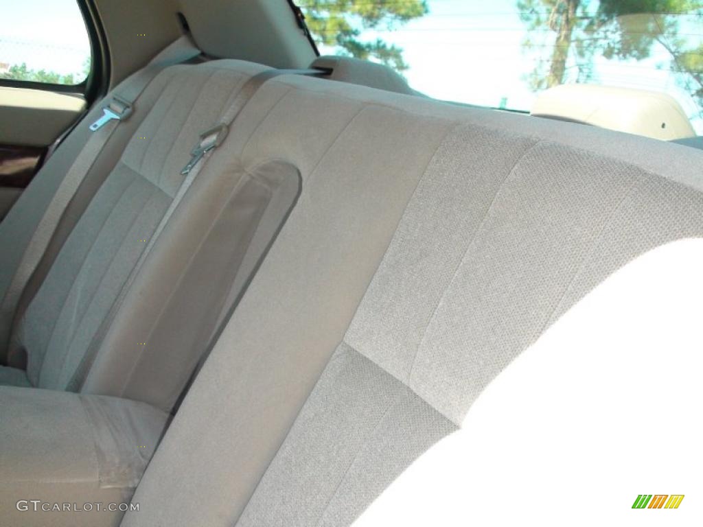 2006 Grand Marquis GS - Silver Birch Metallic / Medium Light Stone photo #28