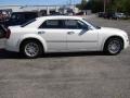 Cool Vanilla White - 300 Touring Photo No. 7