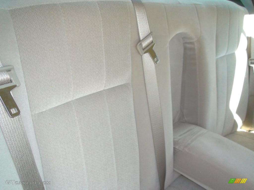 2006 Grand Marquis GS - Silver Birch Metallic / Medium Light Stone photo #30