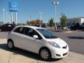 2009 Polar White Toyota Yaris 3 Door Liftback  photo #3