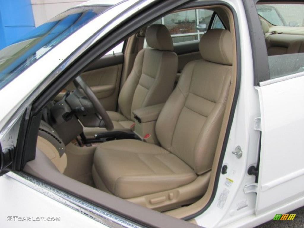2003 Accord EX V6 Sedan - Taffeta White / Ivory photo #9