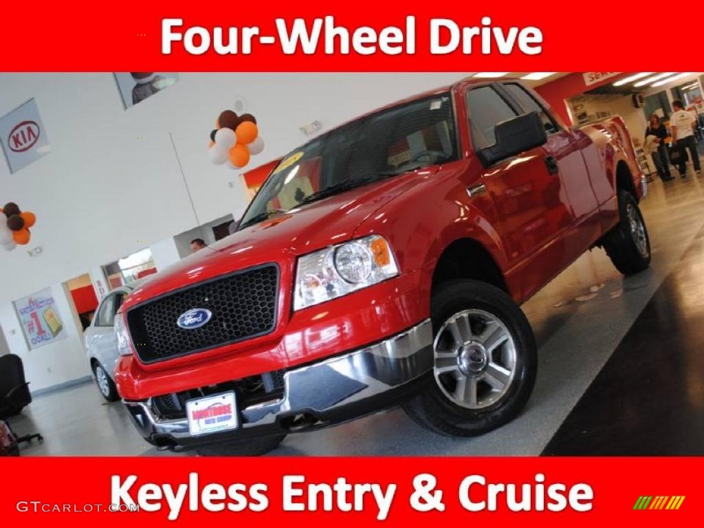 2005 F150 XLT SuperCab 4x4 - Bright Red / Medium Flint Grey photo #1