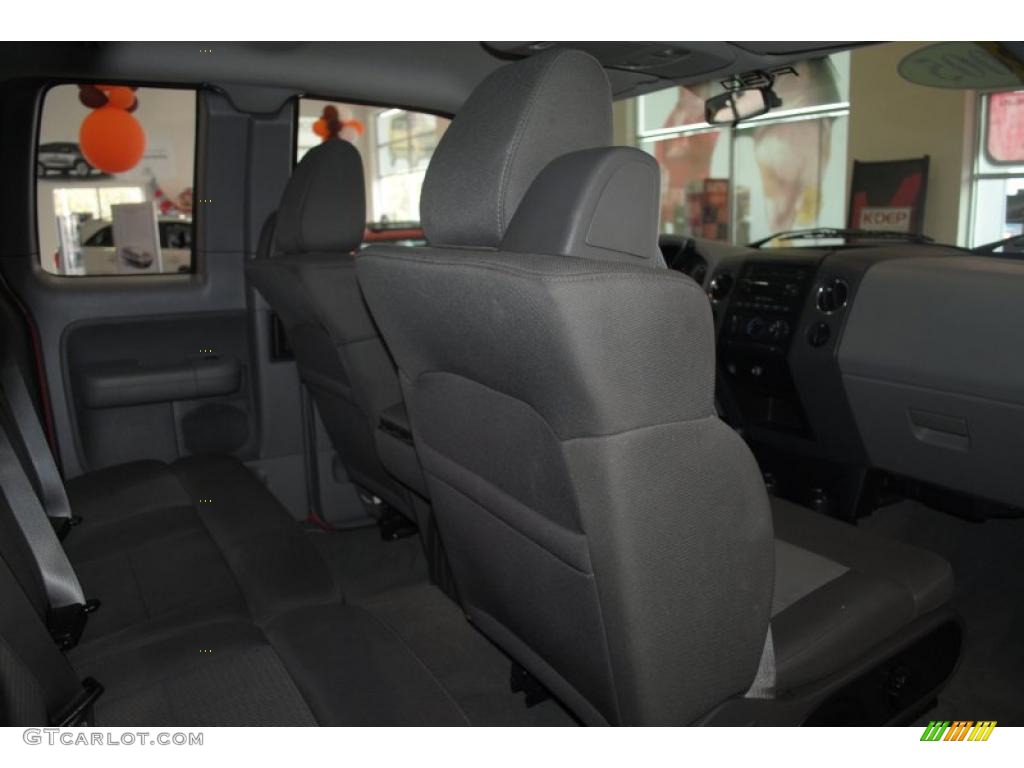 2005 F150 XLT SuperCab 4x4 - Bright Red / Medium Flint Grey photo #15