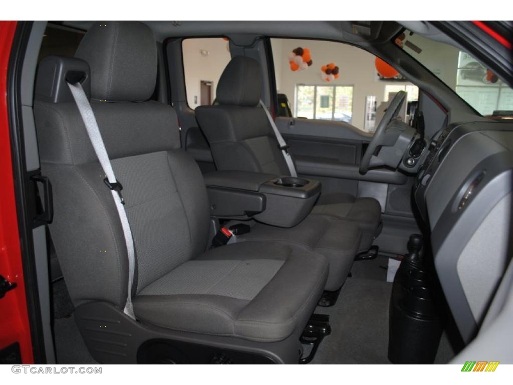 2005 F150 XLT SuperCab 4x4 - Bright Red / Medium Flint Grey photo #16