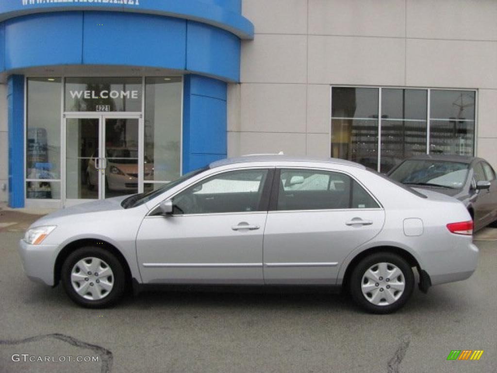 2003 Accord LX Sedan - Satin Silver Metallic / Gray photo #3