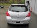 Brillant Silver - Versa 1.8 S Hatchback Photo No. 5