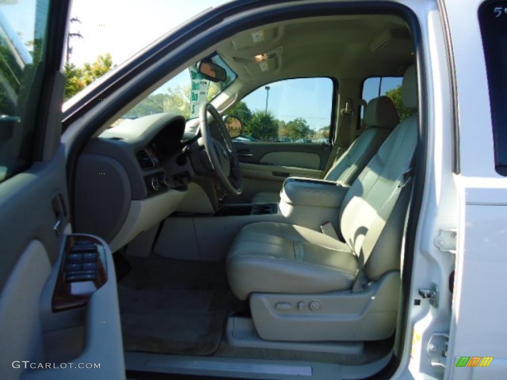 2007 Tahoe LTZ 4x4 - Summit White / Light Cashmere/Ebony photo #10