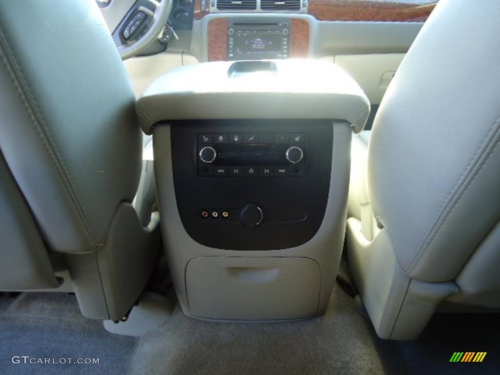 2007 Tahoe LTZ 4x4 - Summit White / Light Cashmere/Ebony photo #23