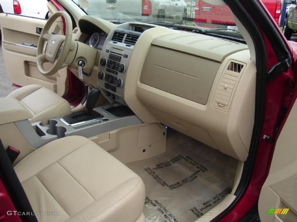 2010 Escape XLT 4WD - Sangria Red Metallic / Camel photo #14