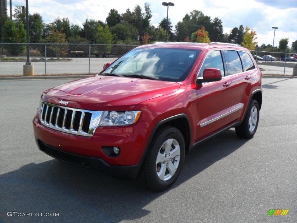 2011 Grand Cherokee Laredo X Package - Inferno Red Crystal Pearl / Dark Graystone/Medium Graystone photo #1