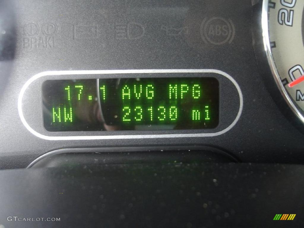 2008 Taurus X Limited - Light Ice Blue Metallic / Charcoal Black photo #26