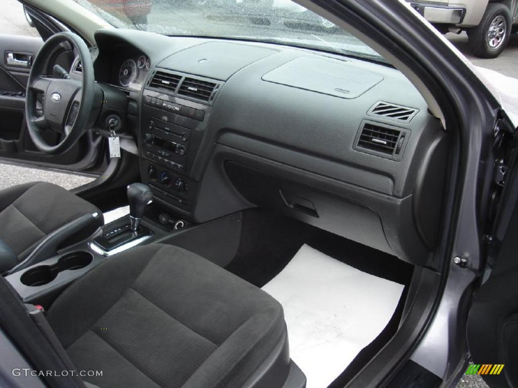 2007 Fusion SE V6 - Tungsten Grey Metallic / Charcoal Black photo #14