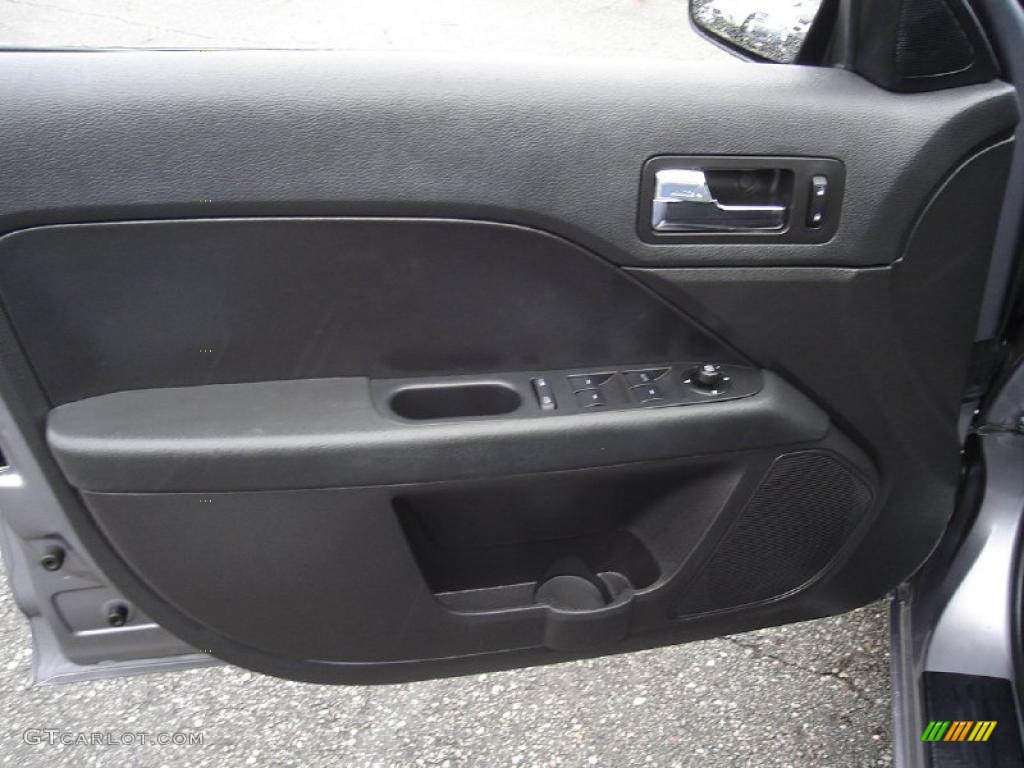 2007 Fusion SE V6 - Tungsten Grey Metallic / Charcoal Black photo #19