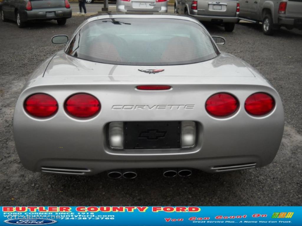 2004 Corvette Coupe - Machine Silver Metallic / Torch Red photo #3