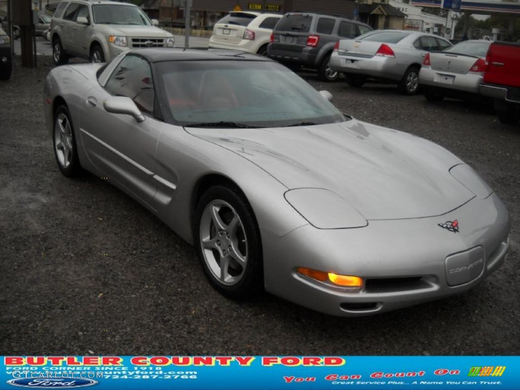 2004 Corvette Coupe - Machine Silver Metallic / Torch Red photo #16