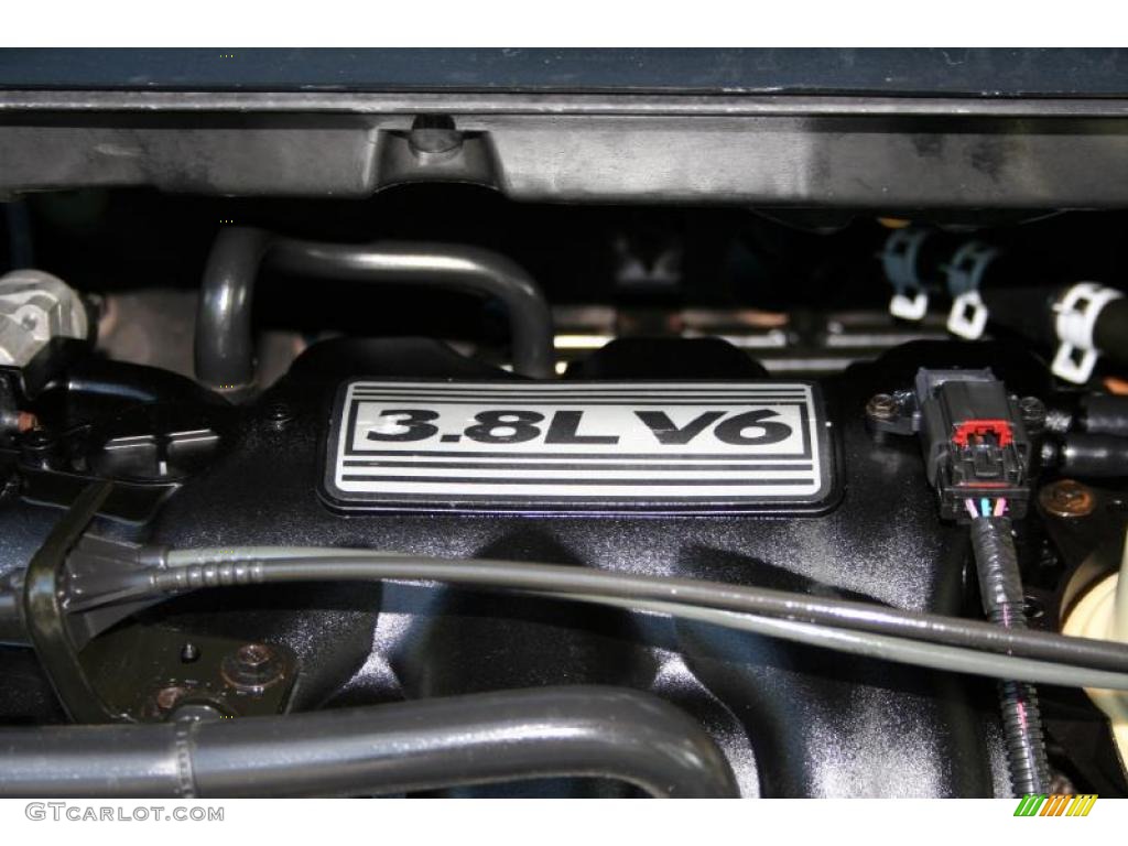 2003 Dodge Grand Caravan ES 3.8 Liter OHV 12-Valve V6 Engine Photo #37570362