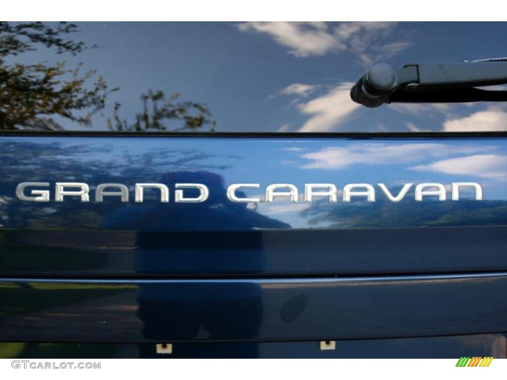 2003 Dodge Grand Caravan ES Marks and Logos Photo #37570446