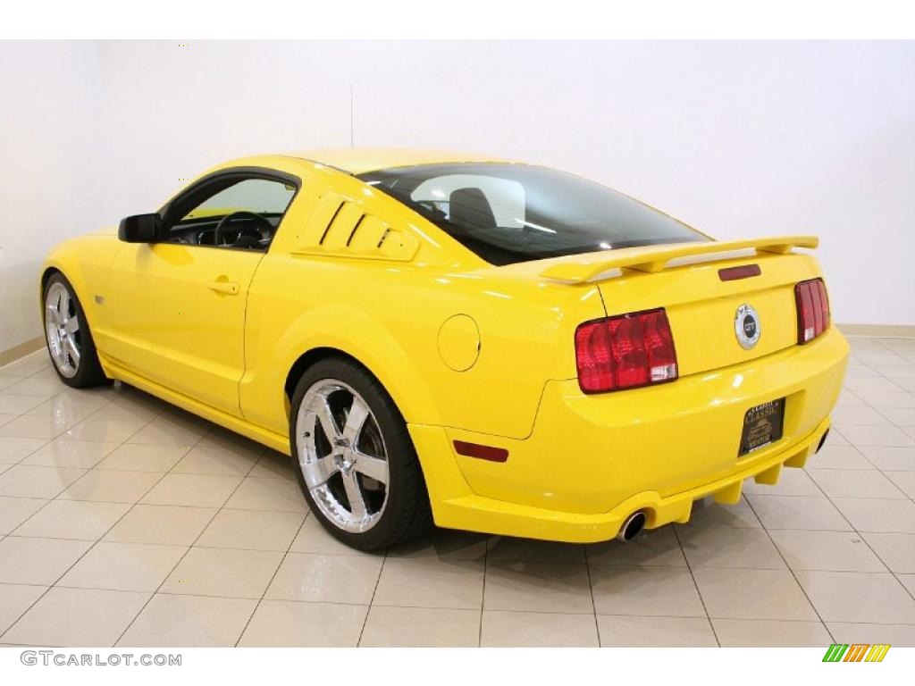 2005 Mustang GT Premium Coupe - Screaming Yellow / Dark Charcoal photo #5