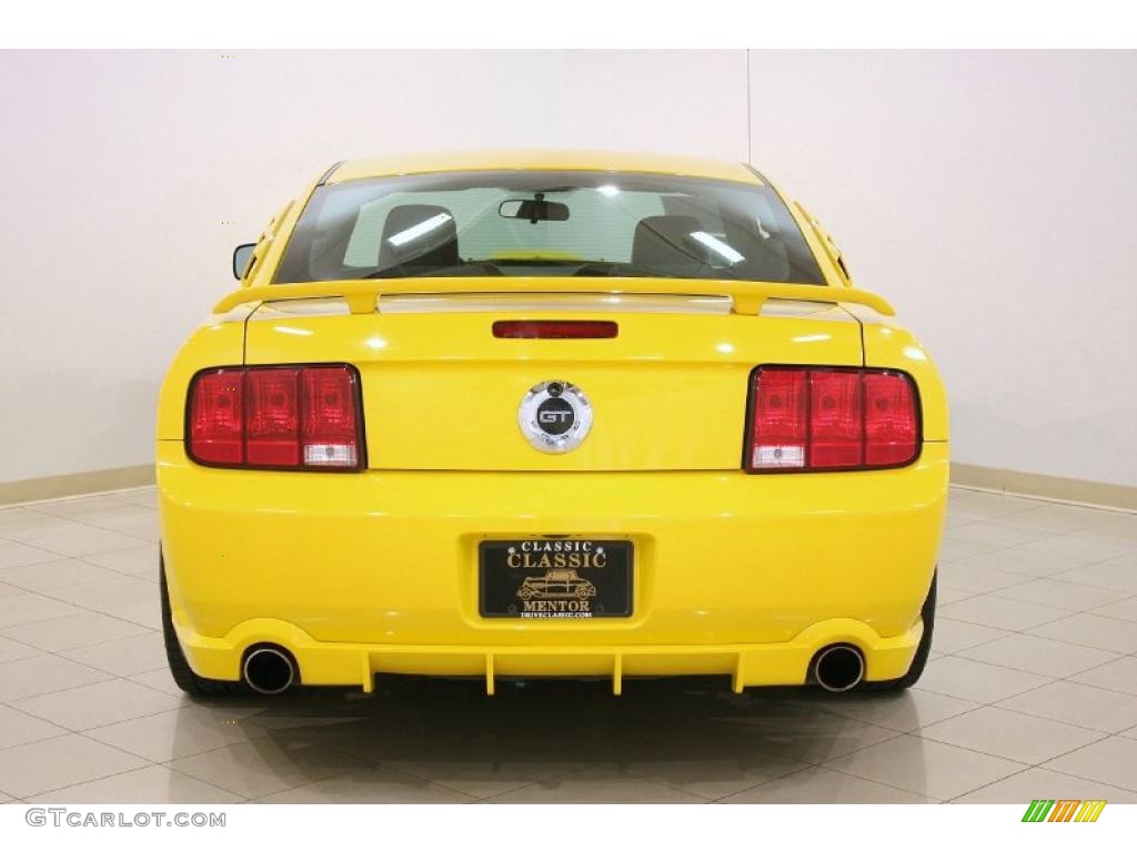 2005 Mustang GT Premium Coupe - Screaming Yellow / Dark Charcoal photo #6