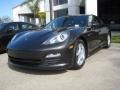 Carbon Grey Metallic - Panamera 4 Photo No. 1
