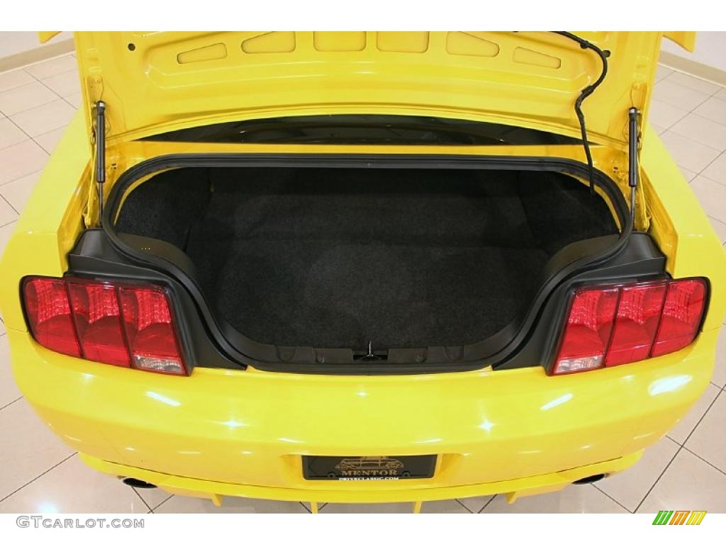 2005 Mustang GT Premium Coupe - Screaming Yellow / Dark Charcoal photo #24