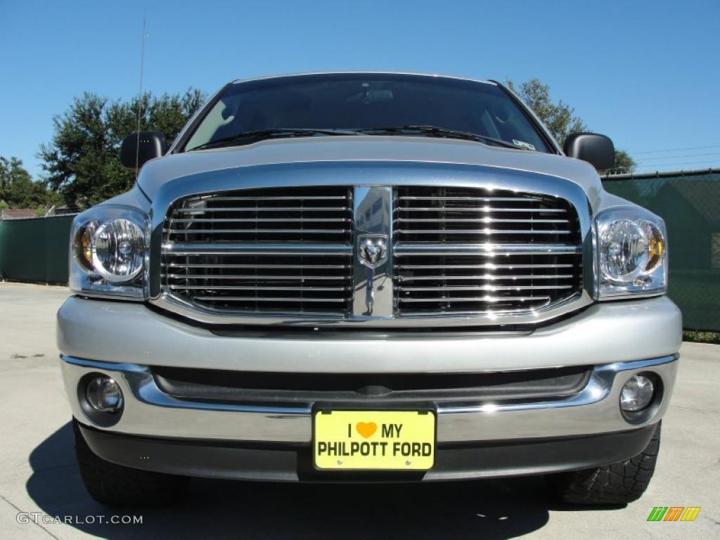 2008 Ram 1500 Lone Star Edition Quad Cab 4x4 - Bright Silver Metallic / Medium Slate Gray photo #9