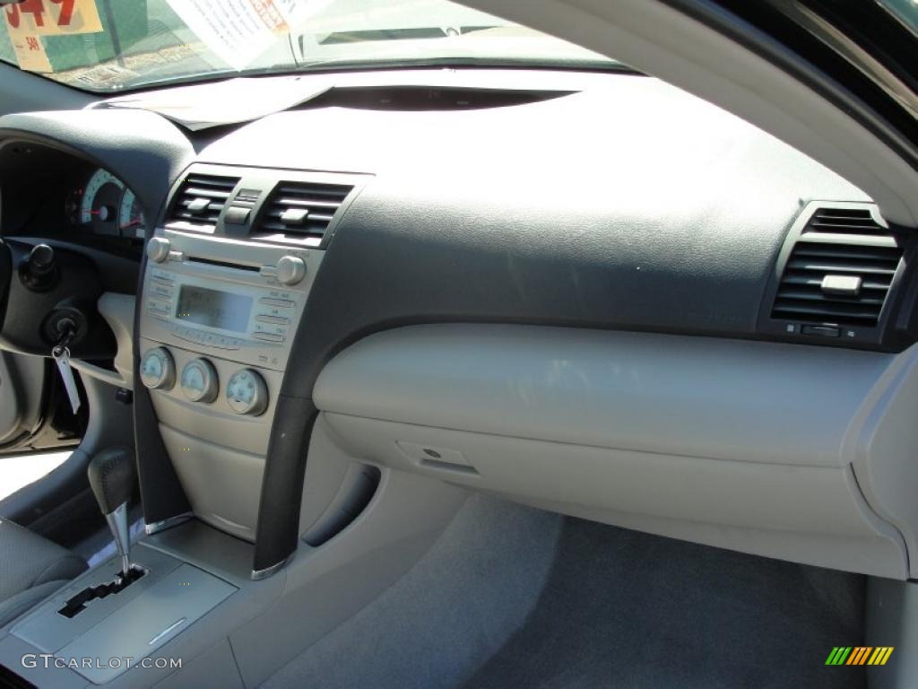 2008 Camry SE - Black / Dark Charcoal photo #21