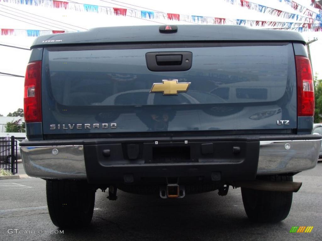 2009 Silverado 1500 LTZ Crew Cab 4x4 - Blue Granite Metallic / Light Titanium photo #5