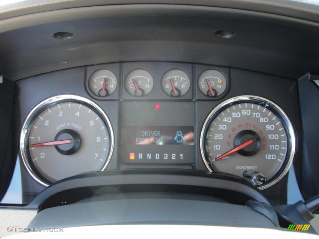 2010 F150 XLT SuperCrew - Tuxedo Black / Medium Stone photo #41